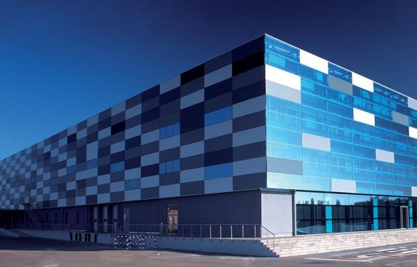 Glazing Designs For Office Buildings 