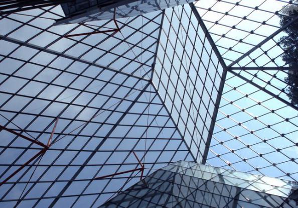 Which countries have the best glass facade panels?